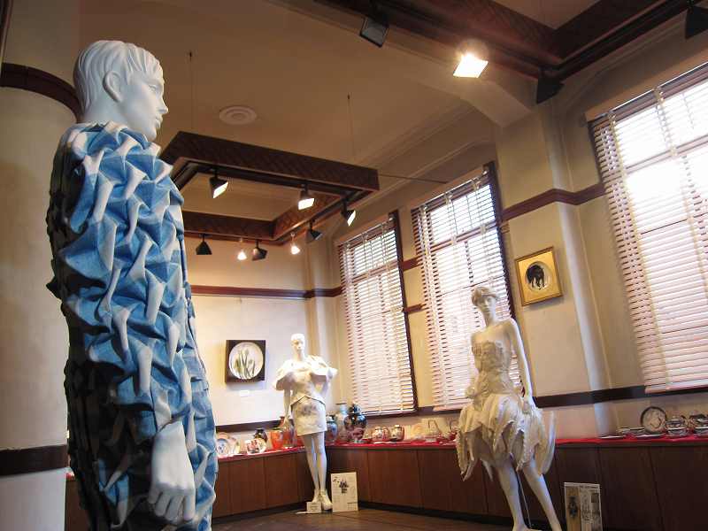 2015陶磁器展示.jpg