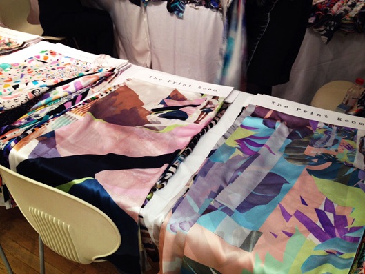 http://www.n-fashion.com/fashion/upload_images/Indigo10.jpg